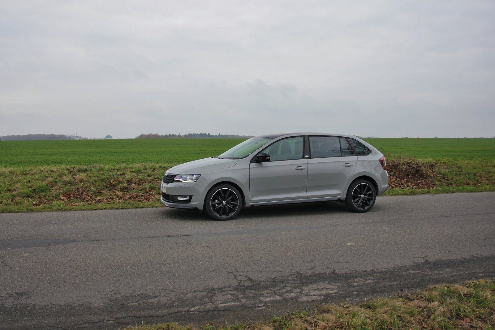 test-skoda-rapid-spaceback-monte-carlo-14-tdi-66-kW- (3)