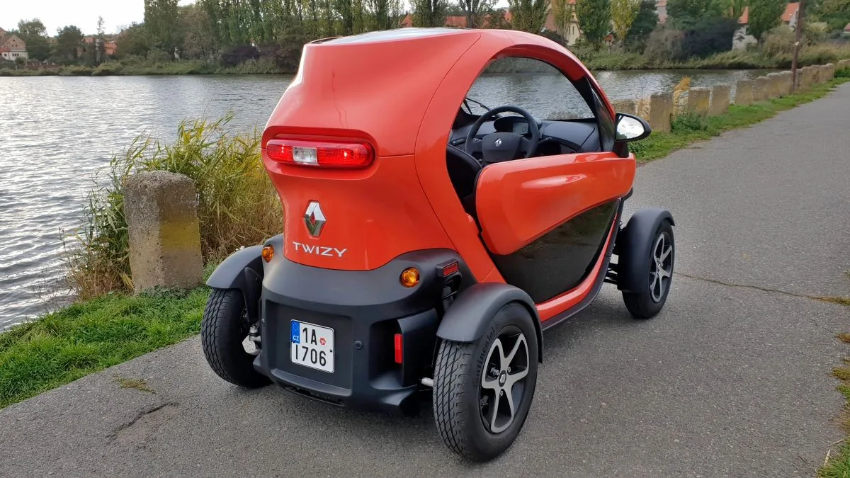 test-2018-renault-twizy- (2)