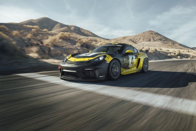 2019-Porsche-718-Cayman-GT4-Clubsport- (4) Porsche 718 Cayman GT4 Clubsport