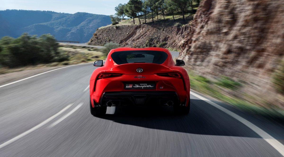 2020-Toyota-Supra-Red- (12)