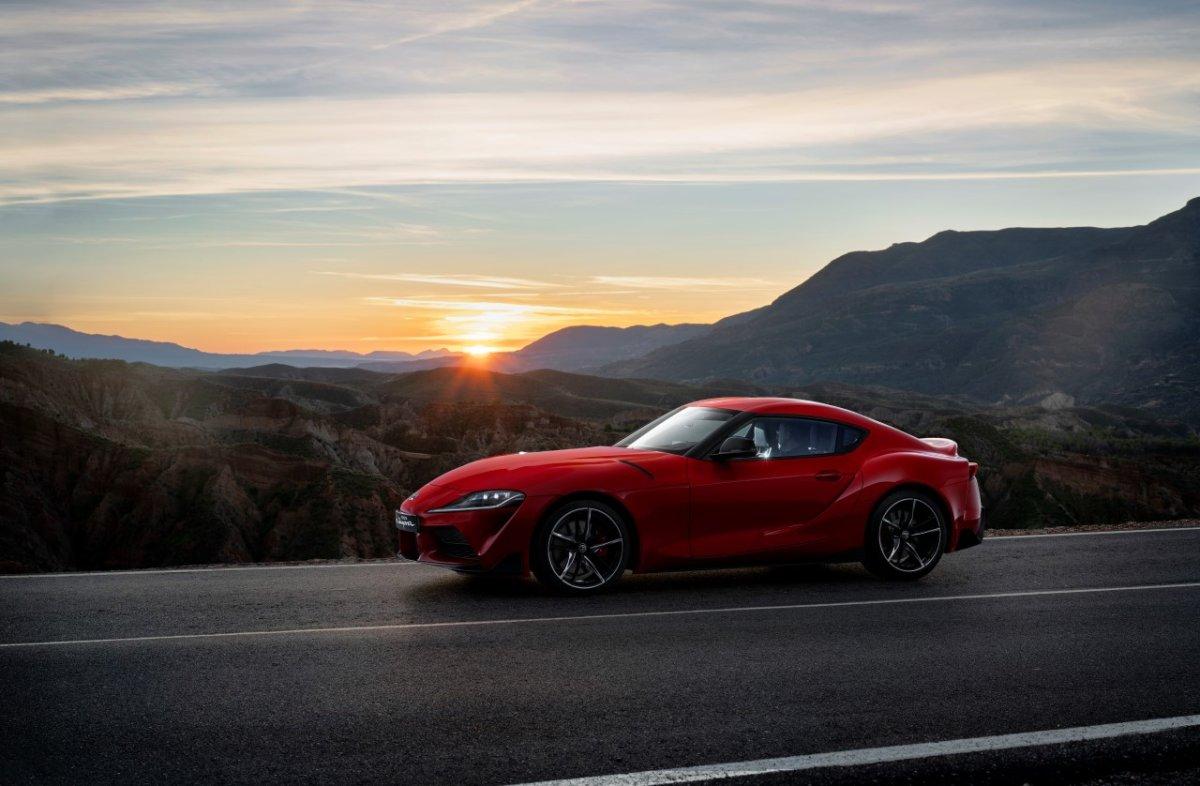 2020-Toyota-Supra-Red- (13)