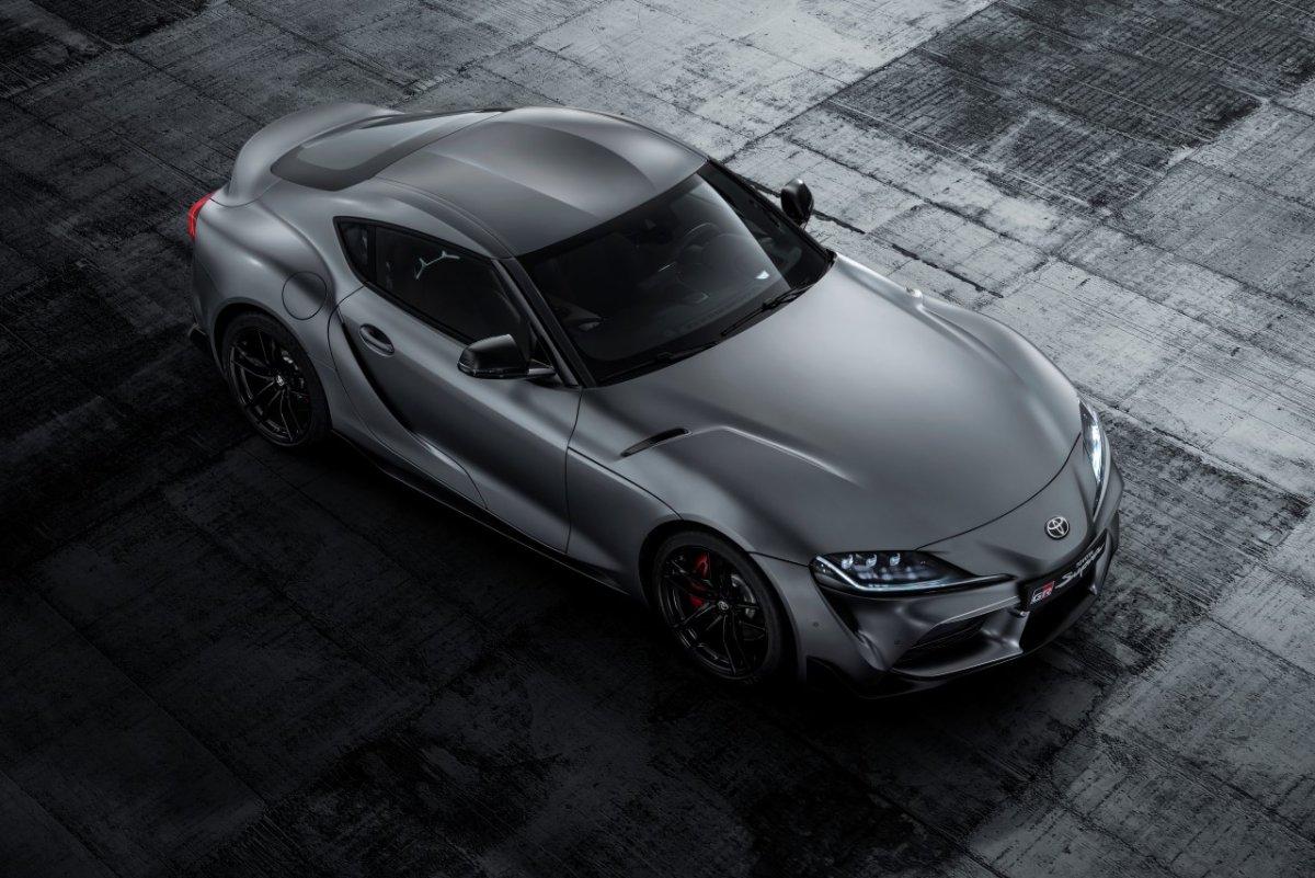 2020-Toyota-Supra-seda- (1)