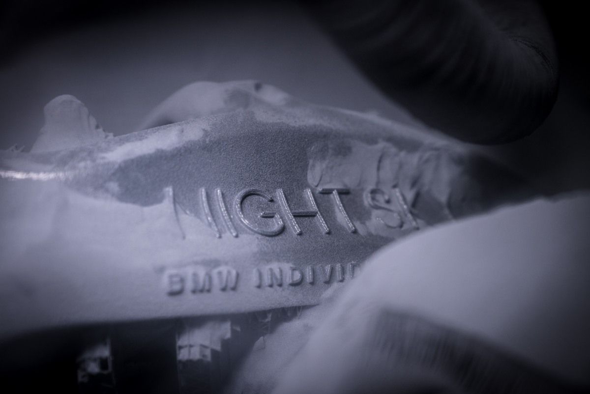 BMW-Individual-M850i-xDrive-Coupe-Night-Sky-zakulisi-vyroby- (3)