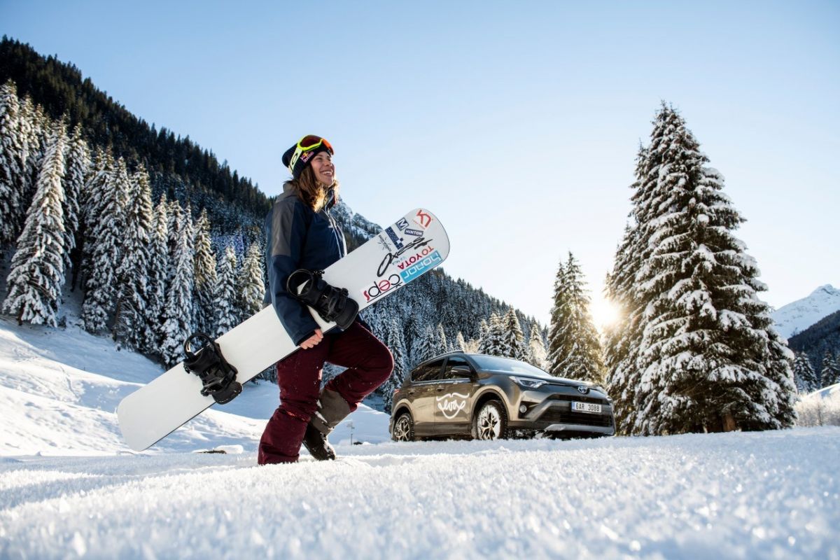 Eva_Samkova-toyota-1