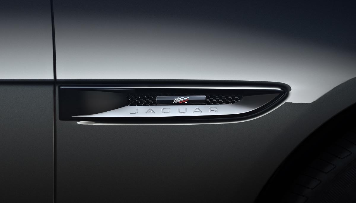 Jaguar-XF-Chequered-flag- (3)