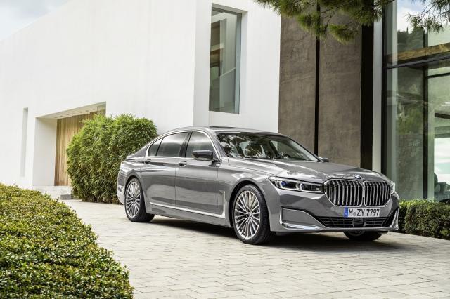 nove-bmw-rady-7 (16) nove-bmw-rady-7 (16)