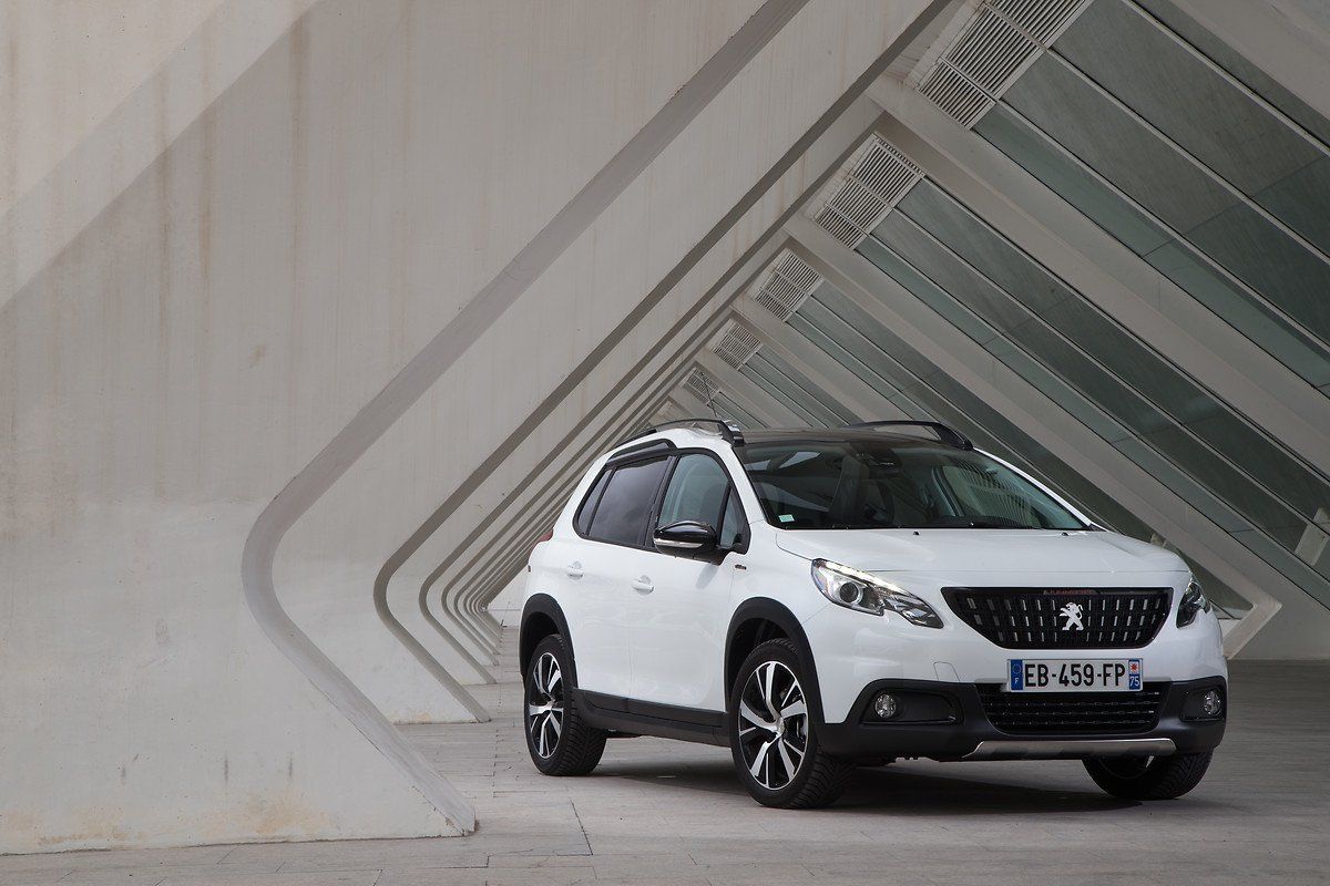 peugeot-2008-01