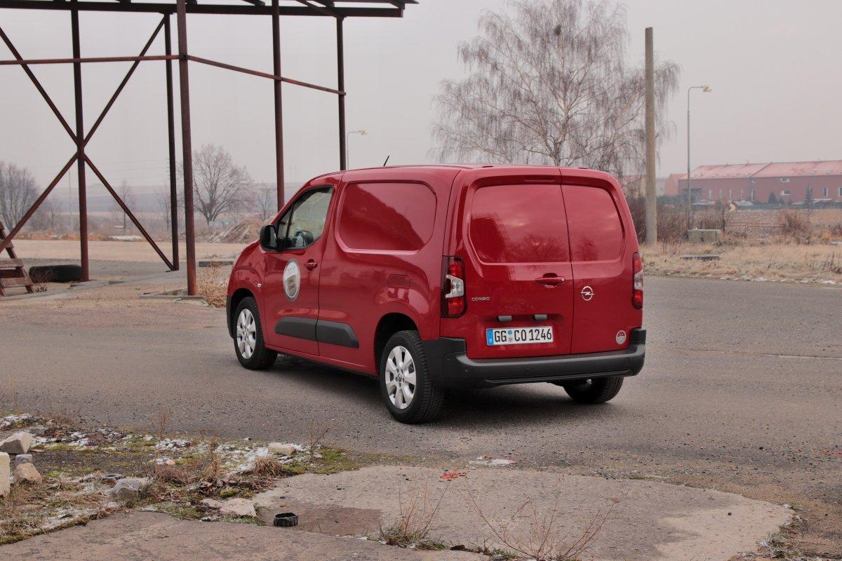 prvni-jizda-2019-opel-combo-van- (6)