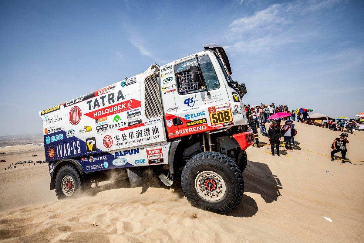 rallye-dakar-2019-po-10-etape-na-konci-dakaru-tatra-buggyra-racing-martin-kolomy- (1)