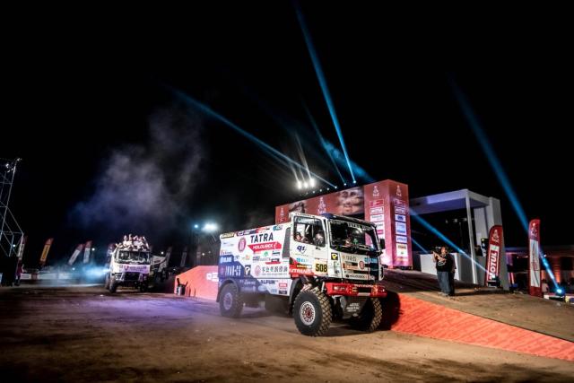 rallye-dakar-2019-po-10-etape-na-konci-dakaru-tatra-buggyra-racing-martin-kolomy- (4) rallye-dakar-2019-po-10-etape-na-konci-dakaru-tatra-buggyra-racing-martin-kolomy- (4)
