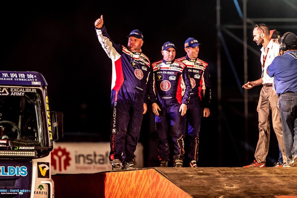 rallye-dakar-2019-tatra-buggyra-racing-pred-dakarem- (5)