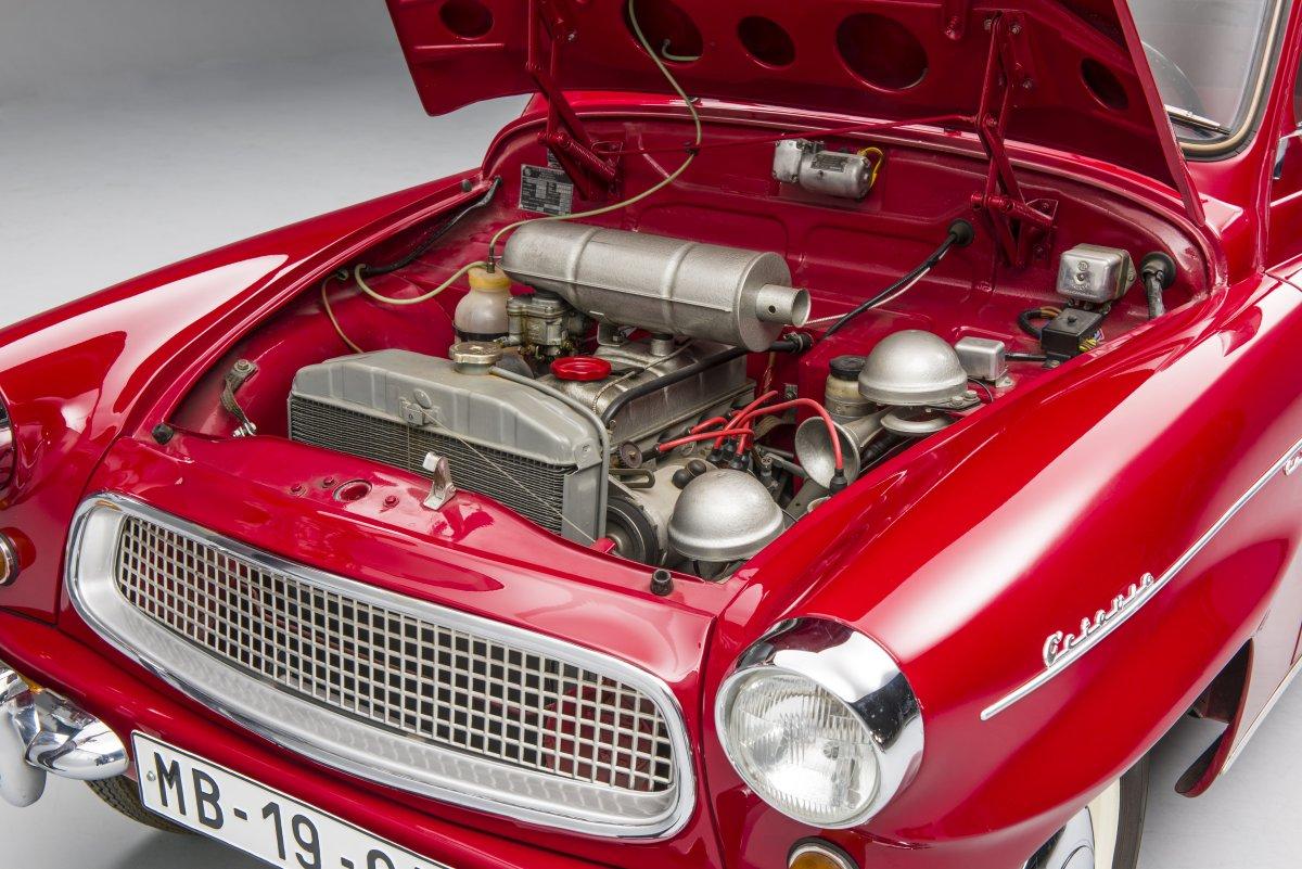 skoda-octavia-slavi-60-let-foto-combi- (5)