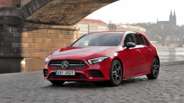 test-2018-mercedes-benz-a180d-at test-2018-mercedes-benz-a180d-at