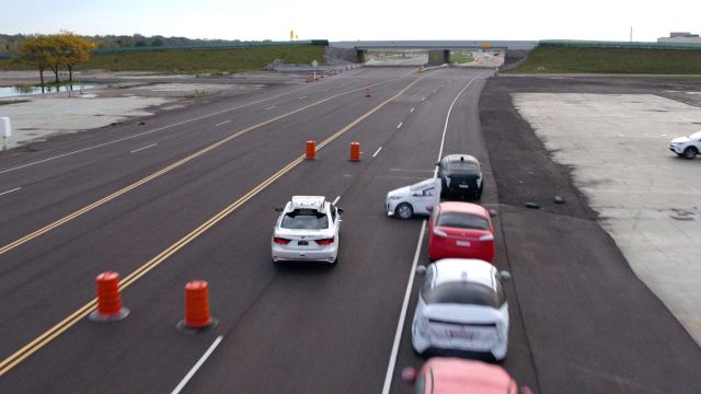 toyota-research-institute-nehoda-slalom- (1) toyota-research-institute-nehoda-slalom- (1)
