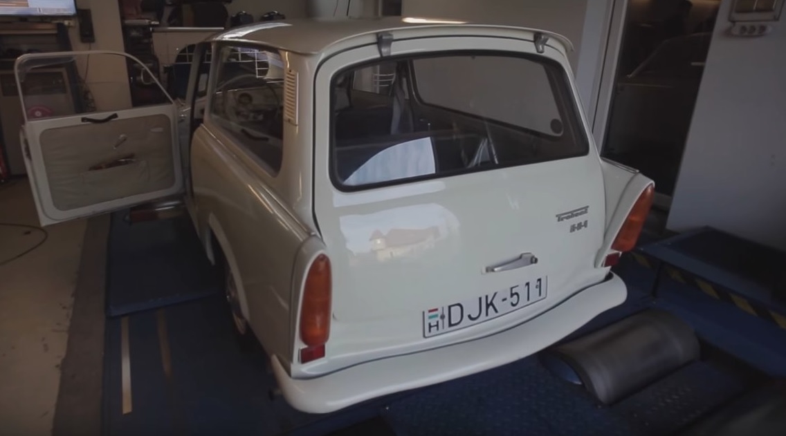 trabant-601-universal-na-motorove-brzde-video