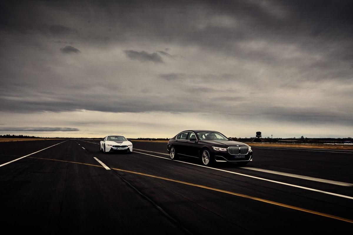 2019-bmw-745le-plug-in-hybrid- (2)