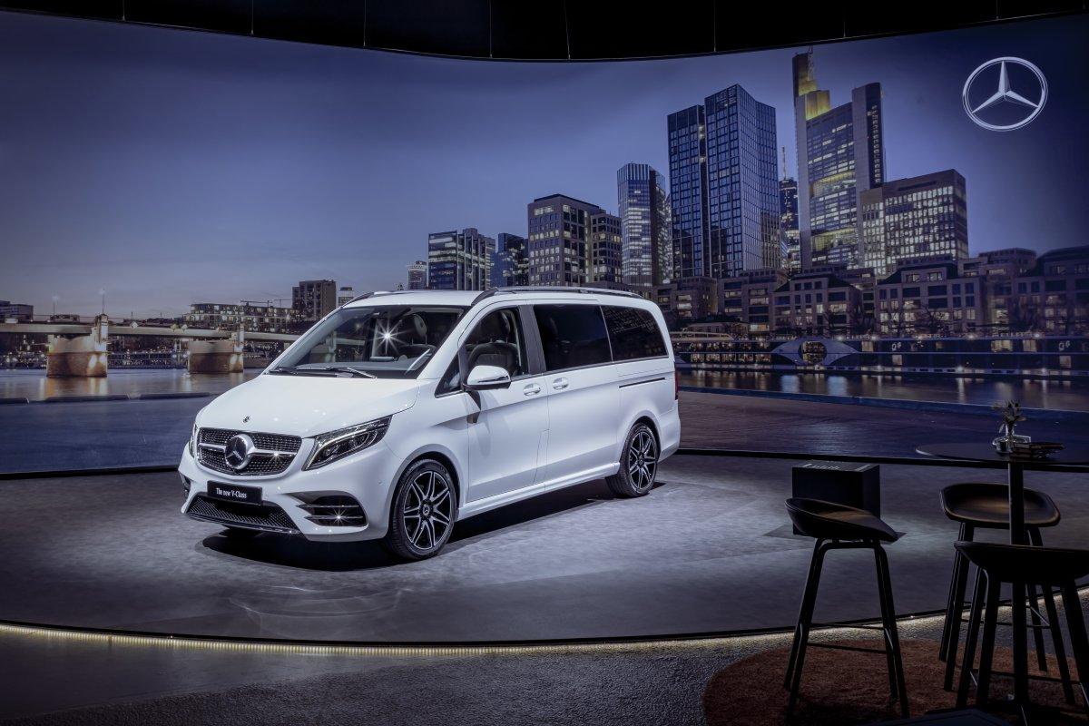 2019-mercedes-benz-tridy-v-facelift- (3)