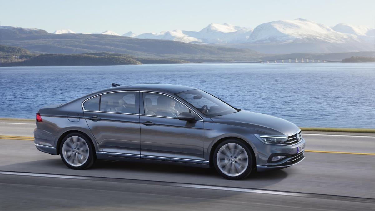2019-volkswagen-passat- (4)