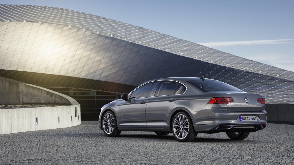 2019-volkswagen-passat- (6)