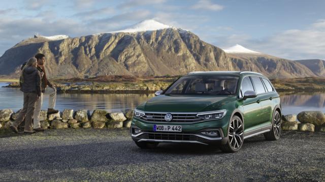 2019-volkswagen-passat-alltrack- (5) 2019-volkswagen-passat-alltrack- (5)