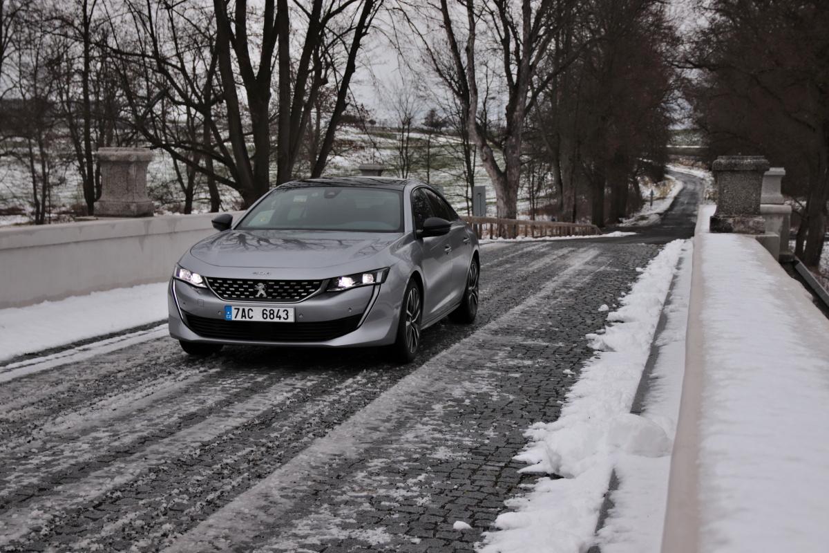 test-2018-peugeot-508-gt-20-bluehdi-180-8at- (9)