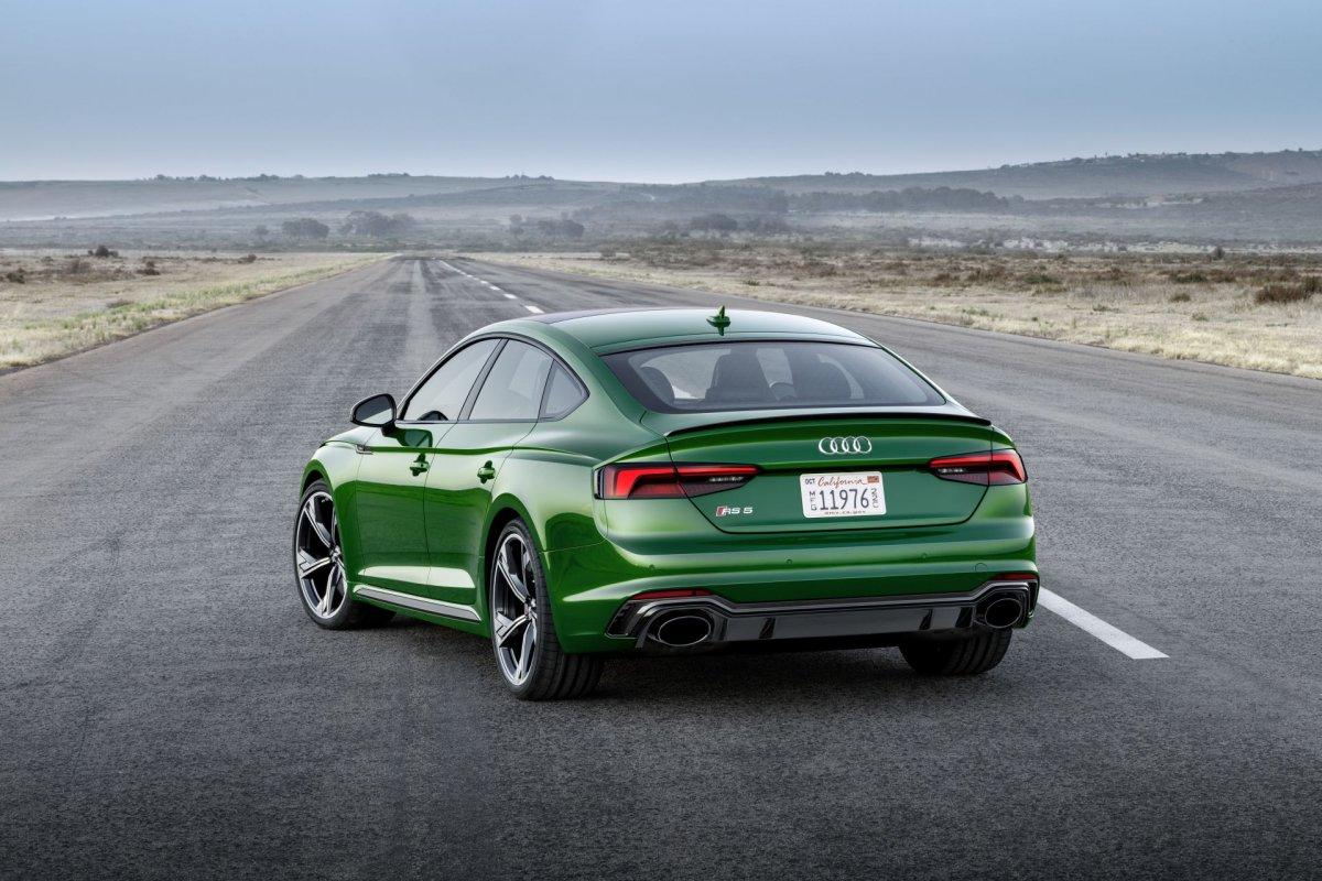 2019-audi-rs5-sportback- (3)