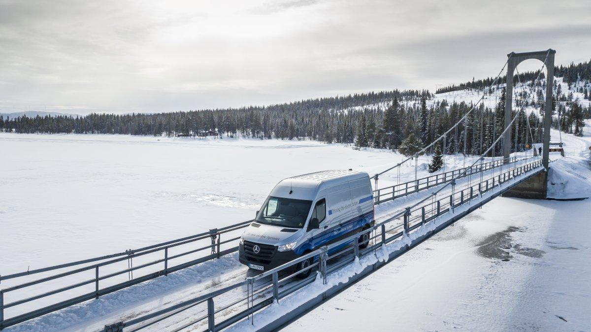 2019-mercedes-benz-esprinter- (1)