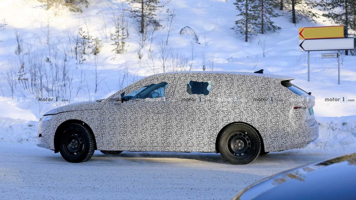 2020-skoda-octavia-combi-spy-foto-testovani-finsko-3