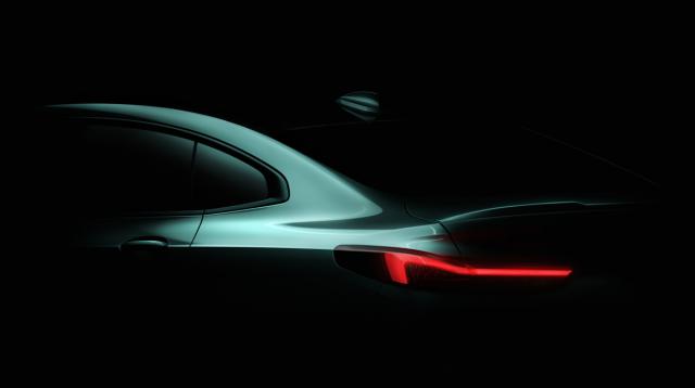 BMW-rady-2-gran-coupe-teaser