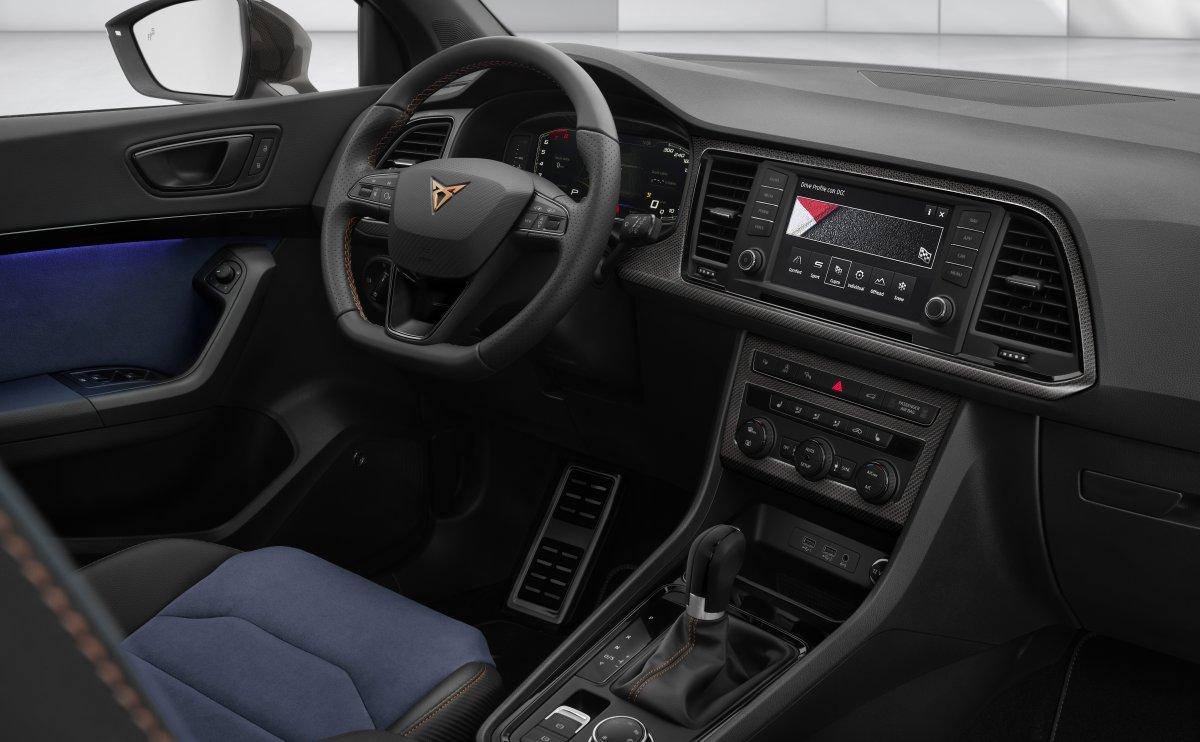 CUPRA-Ateca-Special-Edition-a-unique-vehicle-with-increased-sophistication-and-enhanced-performance_06_HQ