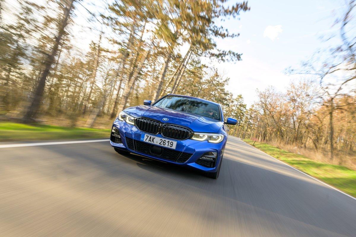 prvni-jizda-2019-bmw-330i- (30)