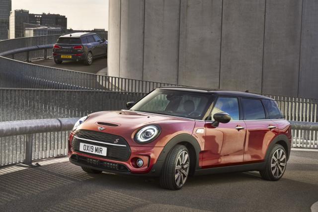 2019-mini-clubman-facelift- (2) 2019-mini-clubman-facelift- (2)