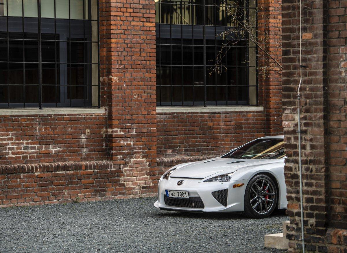 lexus-lfa- (2)