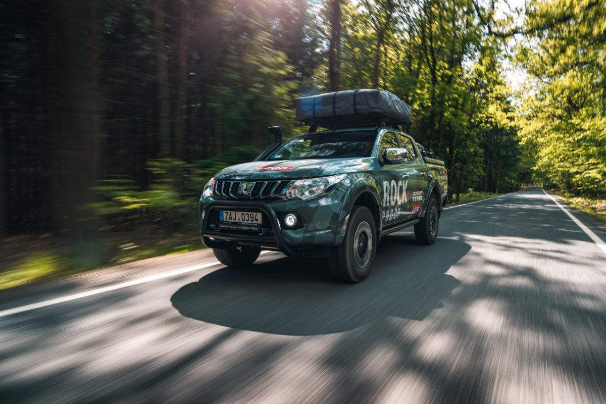 2019-Mitsubishi-L200-Expedition-CZ- (2)