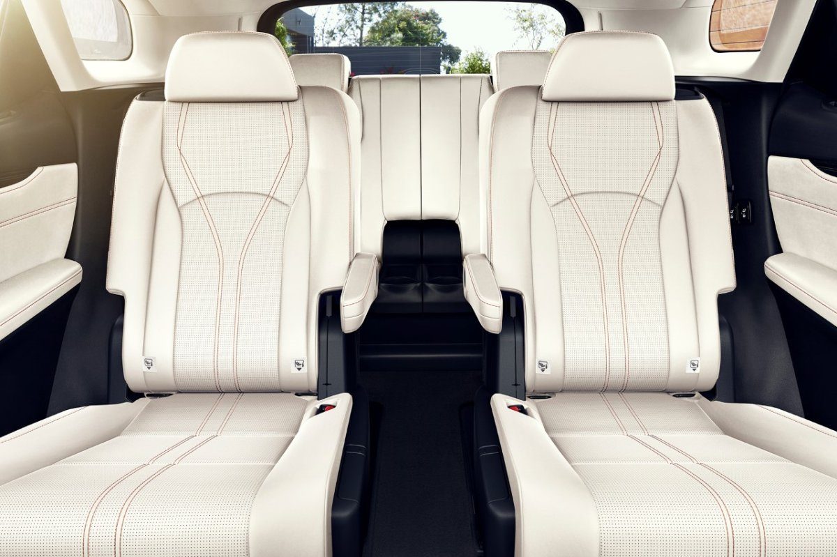 2019-lexus-rx450h-rx450hl- (17)