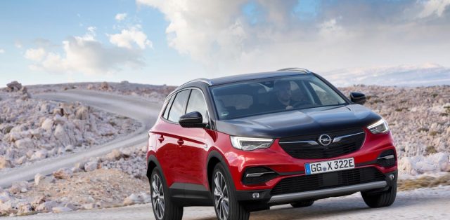 2020-Opel-Grandland-X-Hybrid4- (5)