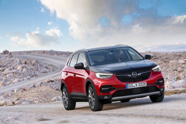 2020-Opel-Grandland-X-Hybrid4- (5) 2020-Opel-Grandland-X-Hybrid4- (5)