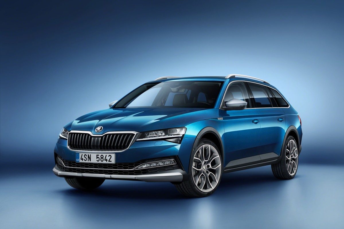 2020-skoda-superb-scout- (1)