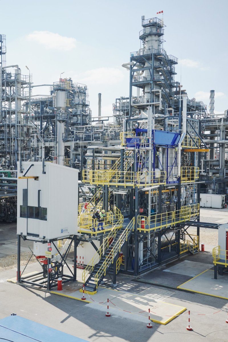 OMV-ReOil-ropa-z-plastu- (1)