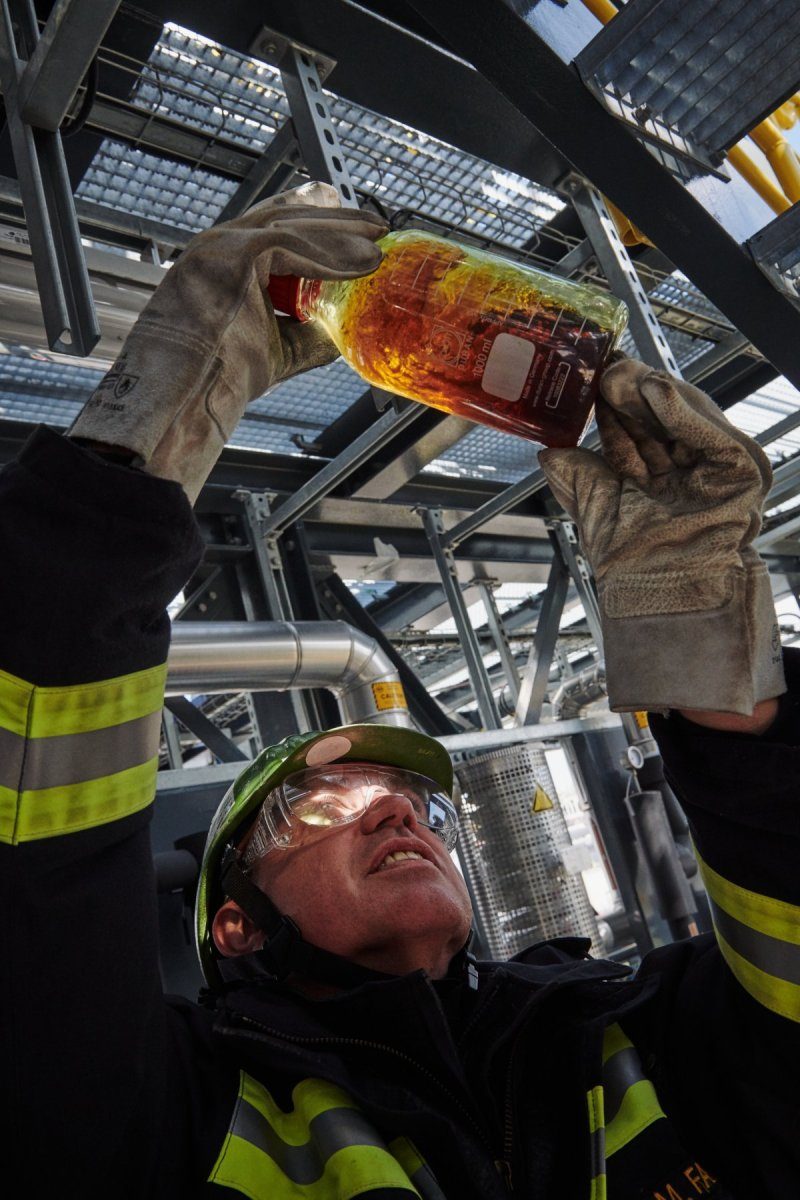 OMV-ReOil-ropa-z-plastu- (2)