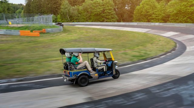 TukTuk-rekord-nurburgring- (3) TukTuk-rekord-nurburgring- (3)