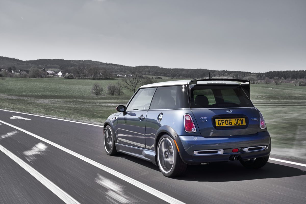 2006-MINI-John-Cooper-Works-GP- (6)