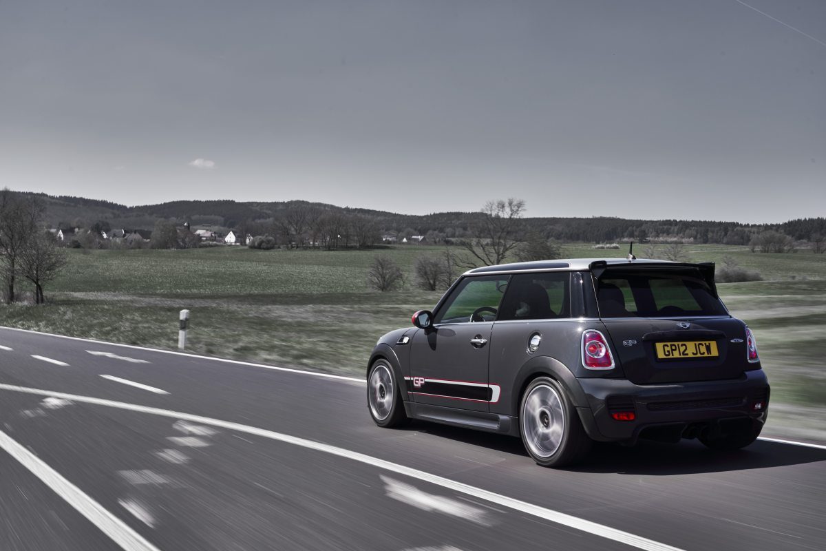 2012-MINI-John-Cooper-Works-GP- (6)