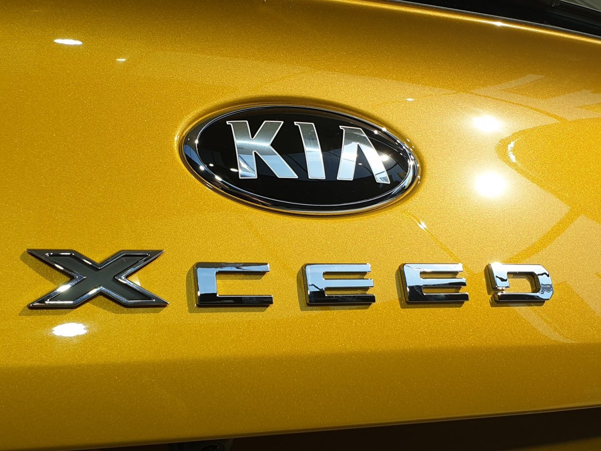 2019-KIA_XCeed- (7)