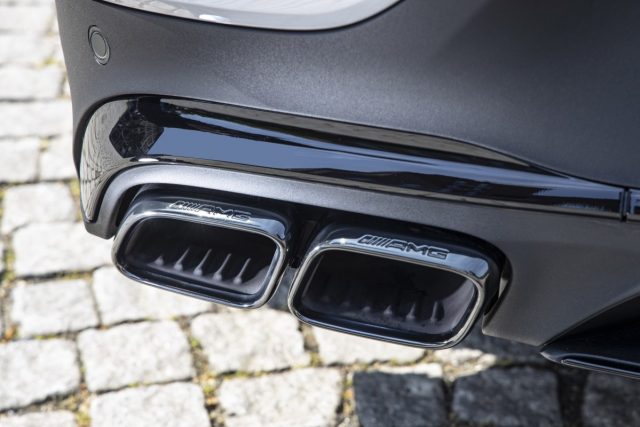 2019-facelift-mercedes-amg-glc-63-s-4matic-kupe- (7)
