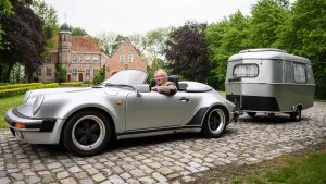 Absolutní dokonalost! Vzácné Porsche 911 a stylový karavan