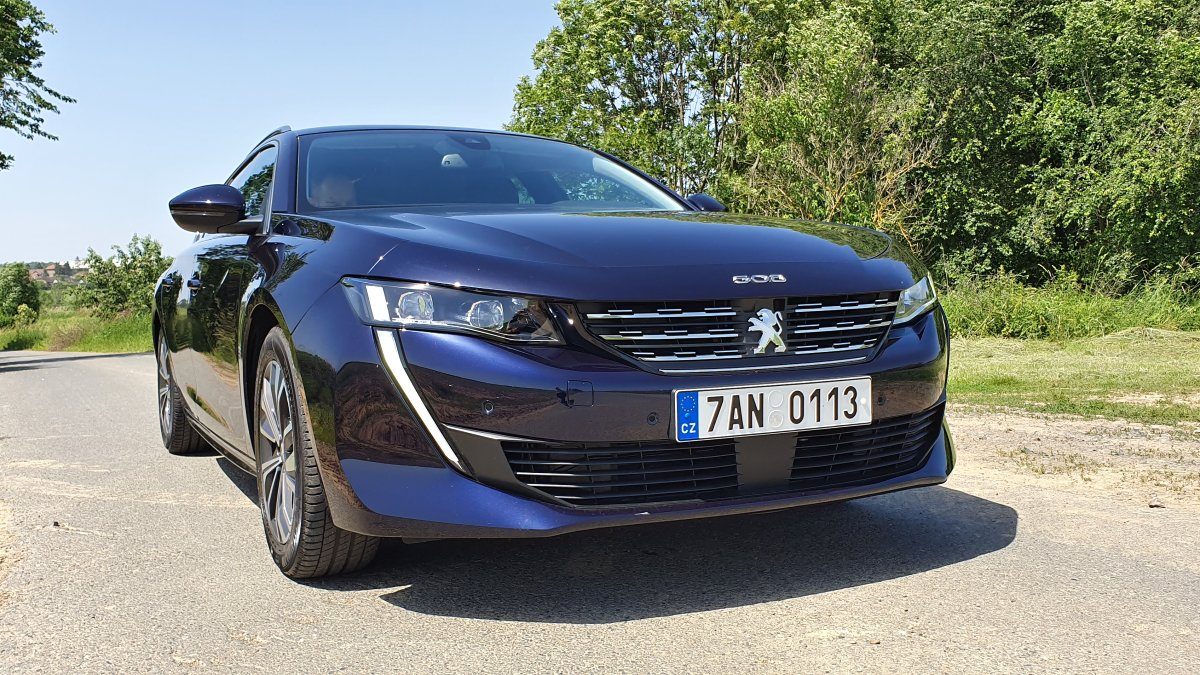 prvni-jizda-2019-peugeot-508-sw- (1)