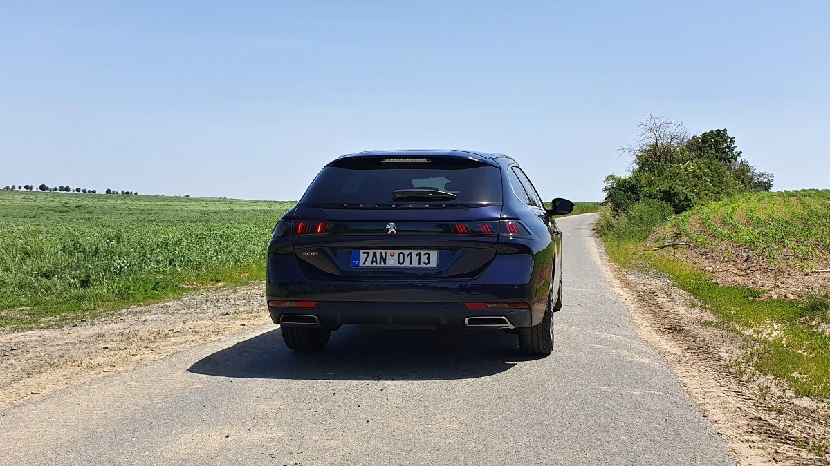 prvni-jizda-2019-peugeot-508-sw- (4)