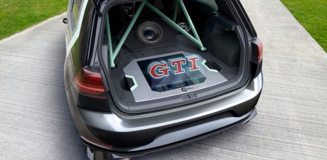 The free-floating logo welcomes fans to the GTI meeting at Lake Wörth at the end of May 2019.