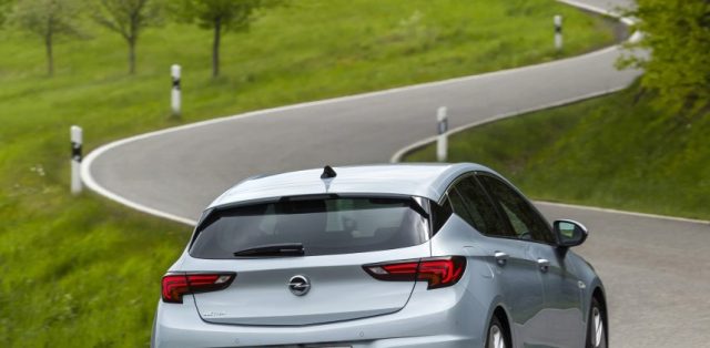 2020-Opel-Astra-facelift- (3)